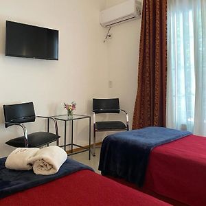 Habitación con 2 Camas Individuales